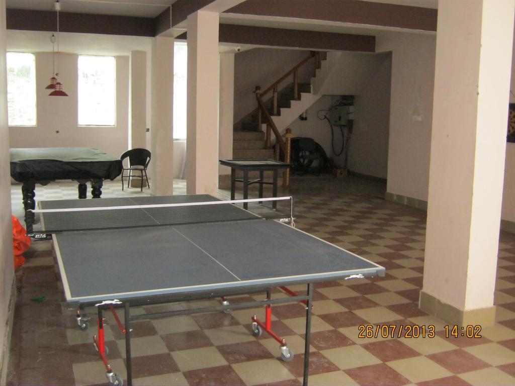 The Royal Court Hotel Nainital Eksteriør billede